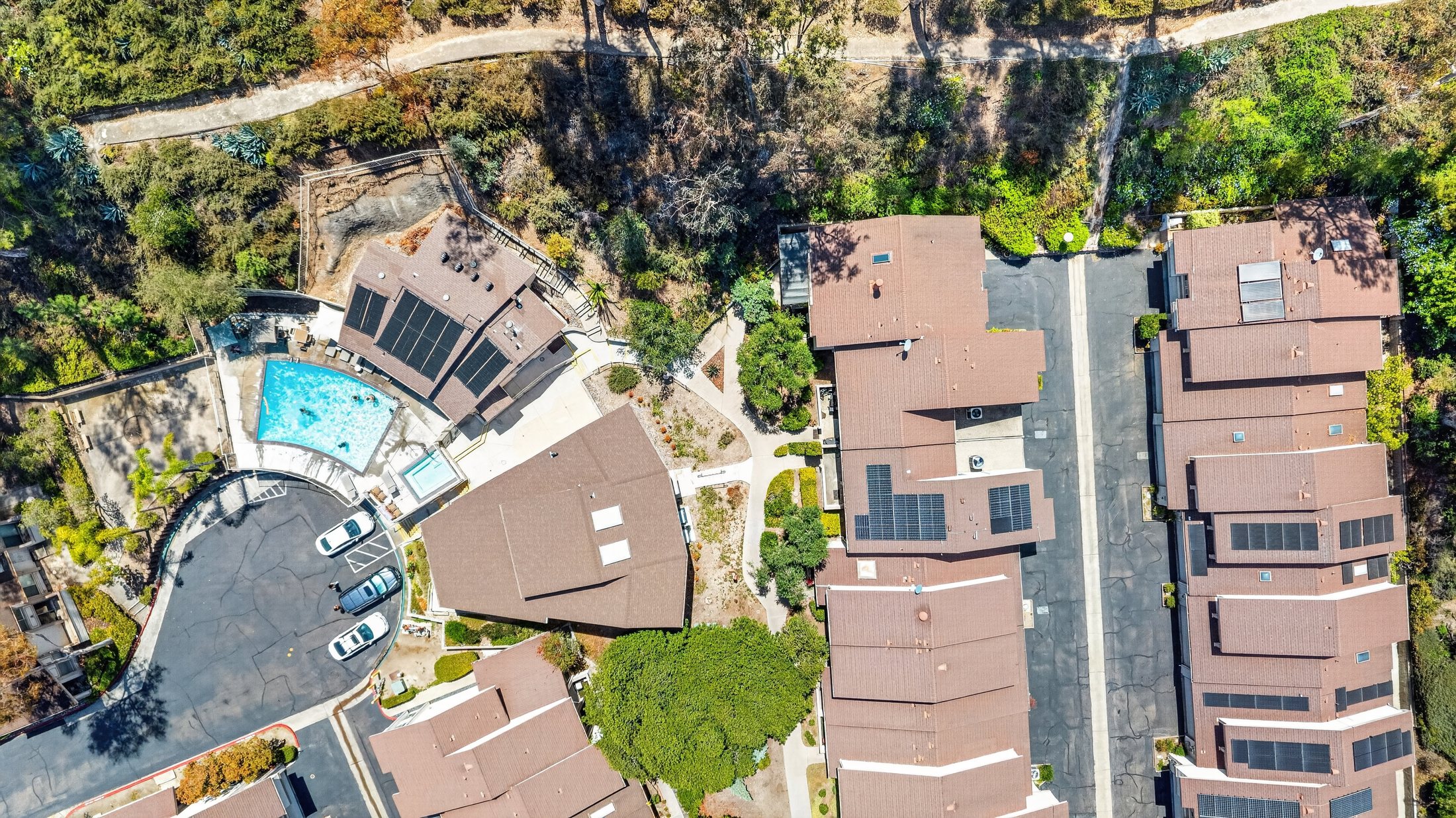 Aerial view of Strawberry Hills community and amenities